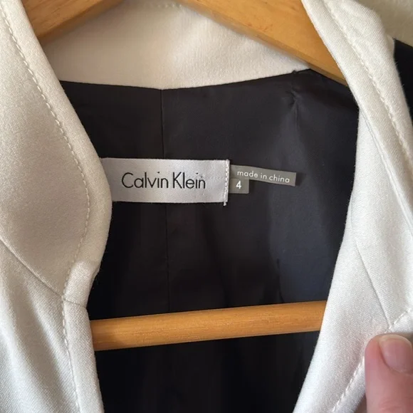 🖤🐼🐑🐧Elegant Black and White Button-Down Dress - Picture 2 of 5